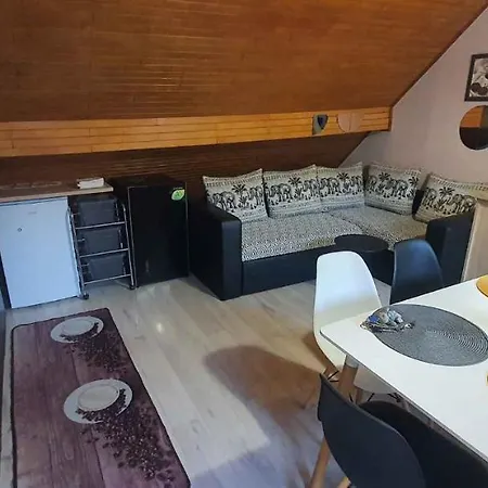 In - Balaton 43964 شقة